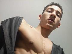 JhonyDemetri - male webcam at xLoveCam