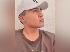 Johhny69 - male webcam at xLoveCam