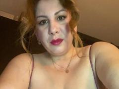 JolieJuliee - female with brown hair webcam at xLoveCam