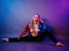 JollyKitty - female webcam at xLoveCam