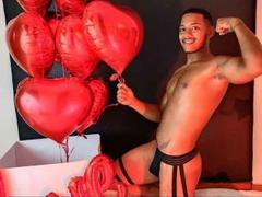 JonasFoxy - male webcam at xLoveCam