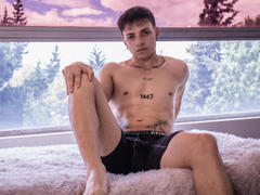 Josshuua - male webcam at xLoveCam