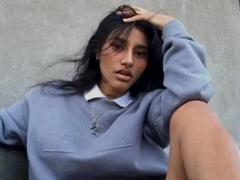 JuanaHerrera - female with brown hair webcam at xLoveCam