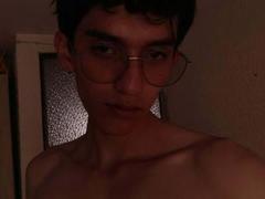 JulStar - male webcam at xLoveCam