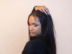 JulesMaker - female webcam at xLoveCam