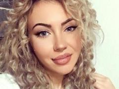 Juliahaiee - blond female with  small tits webcam at ImLive