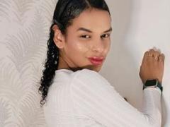 JulianaDollts - shemale webcam at xLoveCam