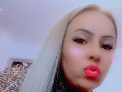 HotKrystall - female with black hair webcam at xLoveCam