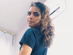 KarenSofia69 - shemale with black hair webcam at xLoveCam