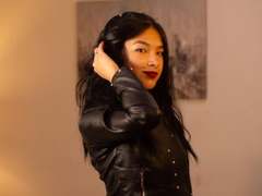 KarinaSmith - female with black hair webcam at xLoveCam