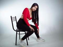 KarinaVughet - female with black hair webcam at xLoveCam