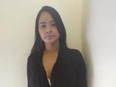 KarlysHoney - female with black hair webcam at xLoveCam