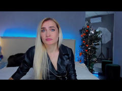 KateOweens - blond female webcam at xLoveCam