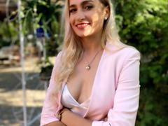 KateOweens - blond female webcam at xLoveCam