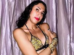 KathyRamones - shemale webcam at xLoveCam