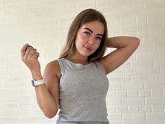 KattyNetty - female with brown hair and  small tits webcam at xLoveCam