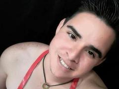 Camillahot93 - shemale with black hair webcam at ImLive