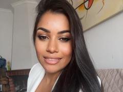 KellyJack - female with brown hair webcam at xLoveCam