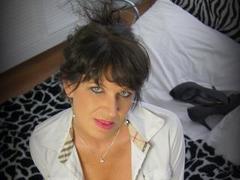 KellyMatureX - female with black hair and  big tits webcam at xLoveCam