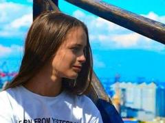 Keryy - female with brown hair webcam at xLoveCam