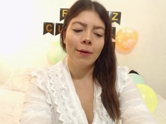 KhatySaenz - female webcam at xLoveCam