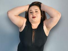 KhloeTommson - female with brown hair and  big tits webcam at xLoveCam