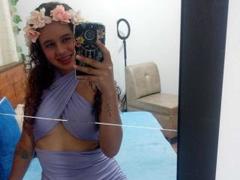 KimberlyQueen69 from xLoveCam