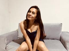 Kimmm - female with brown hair and  small tits webcam at xLoveCam