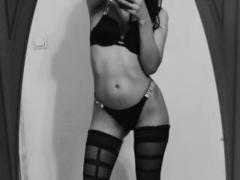 KitttySmiley - female webcam at xLoveCam