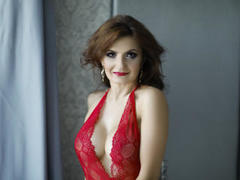LaraVonTeease - female with brown hair and  big tits webcam at LiveJasmin