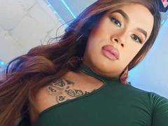 KristalBlue - shemale webcam at xLoveCam