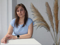 KristiFaber - female with brown hair webcam at LiveJasmin