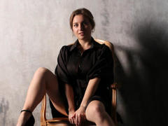 KristiFaber - female with brown hair webcam at LiveJasmin