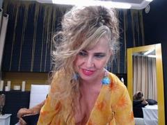 LadyMariahX - blond female webcam at xLoveCam