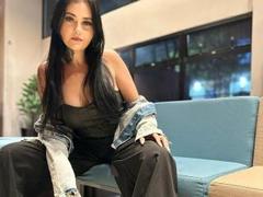 LaisFantasy-hot - female with black hair and  big tits webcam at xLoveCam