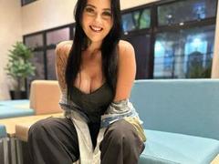 LaisFantasy-hot - female with black hair and  big tits webcam at xLoveCam