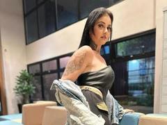 LaisFantasy-hot - female with black hair and  big tits webcam at xLoveCam