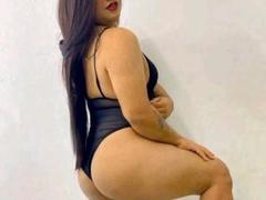 LatinaDirty69 - shemale webcam at xLoveCam