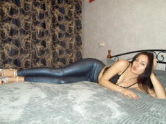 Latrika - female with black hair webcam at xLoveCam