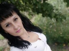 LaviniaNel - female with black hair and  small tits webcam at xLoveCam