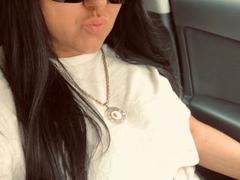 larisssa21-hot - female with black hair webcam at xLoveCam