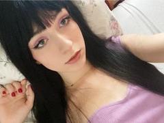 LeahCute - female with brown hair and  small tits webcam at xLoveCam