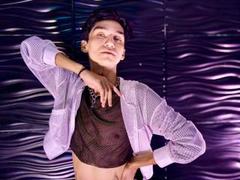 LeoAdam - male webcam at xLoveCam