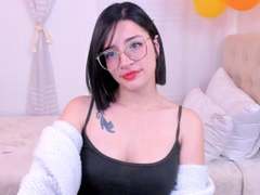 LeviGold - female with brown hair and  small tits webcam at xLoveCam