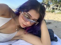 LiaRose69 from xLoveCam