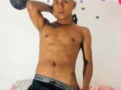 YeAndFrid - male webcam at xLoveCam