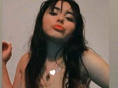 LianaBernocchi - female with  small tits webcam at xLoveCam