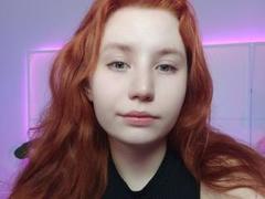 LianaSunflower - female with red hair and  big tits webcam at LiveJasmin