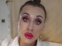 LilianaShe - blond shemale webcam at xLoveCam