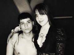 LillyAndGarret - couple webcam at xLoveCam